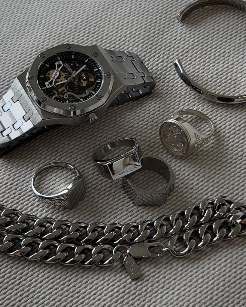 Men's accessories