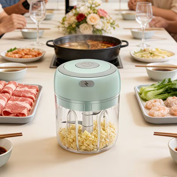 Electric Garlic Crusher, Portable Mini Food Chopper, (with Meat Grinder Blade)vegetable Chopper